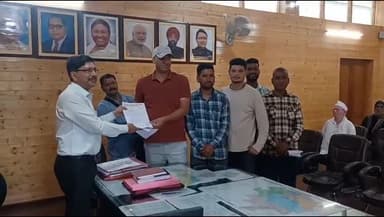 चम्पावत: श्री ऐडी बालकृष्ण मेले में सुरक्षा व्यवस्था और सांस्कृतिक दलों की मांग को लेकर कलेक्ट्रेट में DM से मिली महोत्सव समिति