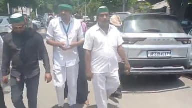 रामपुर: भारतीय किसान यूनियन के राष्ट्रीय महासचिव ने किसानों  की पांच सूत्रीये मांगों को लेकर जिलाधिकारी को भेजा ज्ञापन