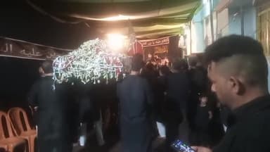 हुसैनगंज मोहर्रम की 24 तारीख को हर साल की भांति इस साल भी बीमार सैयदे सज्जाद एवं अब्बास अलमदार का आलम बरामद किया गया