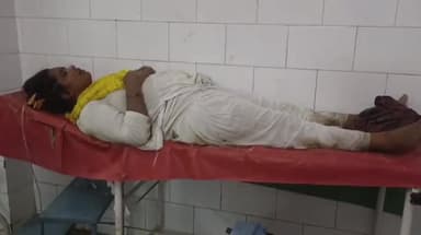 बीसलपुर: मोहल्ला दुर्गा प्रसाद में मामूली कहासुनी होने पर दो पक्षों में हुई मारपीट दोनों ओर से दो महिलाएं घायल अस्पताल में भर्ती