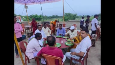 पांकी: भारतीय जनता पार्टी के प्रदेश प्रवक्ता श्रीमती लवली गुप्ता पाकी थाना के हरिना गांव में गृह प्रवेश में हुई शामिल