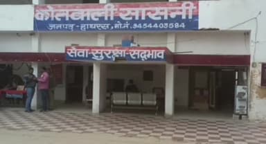 सासनी: कोतवाली सासनी क्षेत्र के गांव बिर्रा में आपसी लड़ाई झगड़ा करने वाले दो अभियुक्तों को पुलिस ने किया गिरफ्तार