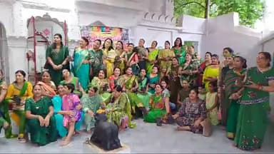 पौधारोपण कार्यक्रम में पर्यावरण संरक्षण एवं जागरूकता अभियान कार्यक्रम आयोजित किया गया ( शिवशक्ति महिला संगठन)