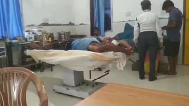 फुल्लीडूमर: धुसरी गांव में आपसी विवाद में एक महिला सहित दो लोगों को मारपीट कर किया जख्मी, अस्पताल में भर्ती