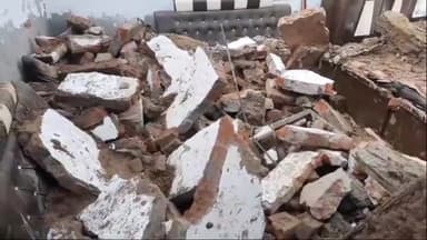 ਮੁਕਤਸਰ: ਮੋੜ੍ਹ ਰੋਡ 'ਤੇ ਸਥਿਤ ਸੁੰਦਰ ਨਗਰ ਵਿਖੇ ਘਰ ਦੀ ਛੱਤ ਡਿੱਗਣ ਕਾਰਨ ਪਰਿਵਾਰ ਦੇ 6 ਮੈਂਬਰ ਜਖਮੀ