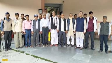 चम्पावत: चंपावत जिले में फसल बीमा को लेकर काश्तकारों ने जिला अधिकारी से की मुलाकात, जल्द फसल बीमा देने की उठाई मांग