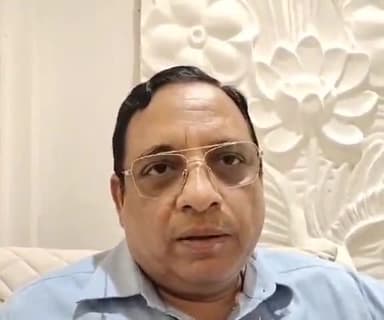 फैज़ाबाद: महर्षि वाल्मीकि एयरपोर्ट पर अब नहीं होना है किसी प्रकार का अधिग्रहण, एयरपोर्ट डायरेक्टर ने दी जानकारी