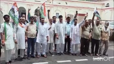 हरदोई: कलेक्ट्रेट में कांग्रेस कार्यकर्ताओं ने अघोषित बिजली कटौती बंद करने की मांग को लेकर किया प्रदर्शन