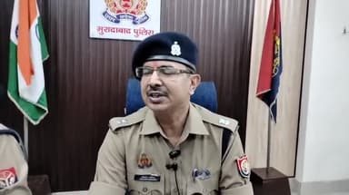 मुरादाबाद: थाना कटघर पुलिस ने मोबाइल चोरी की वारदातों को अंजाम देने वाले, एक शातिर चोर को गिरफ्तार ,एसपी सिटी ने दी जानकारी