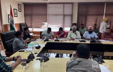 ਐਸਏਐਸ ਨਗਰ ਮੁਹਾਲੀ: ਡੀਸੀ ਆਸ਼ਿਕਾ ਜੈਨ ਨੇ ਐਸਜੀਪੀਸੀ ਵੋਟਰਾਂ ਦੀ ਰਜਿਸਟਰੇਸ਼ਨ ਲਈ ਘਰ ਘਰ ਜਾ ਕੇ ਵਿਆਪਕ ਸਰਵੇਖਣ ਕਰਨ ਤੇ ਅੱਜ ਸੈਕਟਰ 76 ਵਿਖੇ ਜੋਰ ਦਿੱਤਾ।