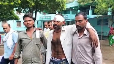 भिंड नगर: भिंड जिले की भौनपुरा रोड पर बाइक से भैस टकराने से बाइक पर सबार अधेड़ घायल।