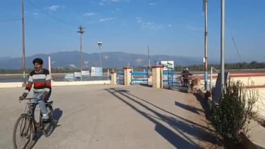 पूर्णागिरि: सीमावर्ती बनबसा शारदा बैराज चौकी पर पुलिस टीम ने दो लोगों के कब्जे से रु 55500 की धनराशि को कार्रवाई कर किया जब्त