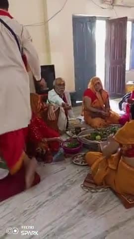 भगवान विश्वनाथ की काशी नगरी में पंडित श्री सुरेंद्र पांडे जी के आचार्य में शिवार्चन का आयोजन चलता हुआ