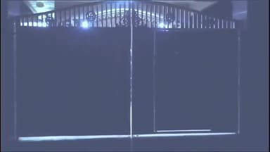 बीकापुर: जाना बाजार शिक्षक के घर के बाउंड्री पार कर अंदर से पल्सर मोटरसाइकिल हुई चोरी, पुलिस से शिकायत