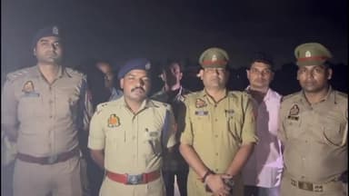 कैंट थाना क्षेत्र के अनौला के पास हुई मुठभेड़
एडीसीपी वरूणा सरवणन टी और एसीपी कैंट विदुष मौके पर