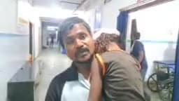 सुपौल: कोसी बांध 19 किलोमीटर पर पिकअप गाड़ी ने एक बच्ची को मारा टक्कर स्थिति बिगड़ता देख सदर अस्पताल के डॉक्टर ने डीएमसी किया