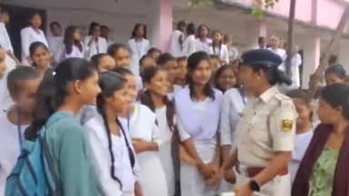 लखीसराय: लखीसराय के विभिन्न राजकीय विद्यालयों में छात्रों को कानून की जानकारी देने हेतु कार्यशाला आयोजित