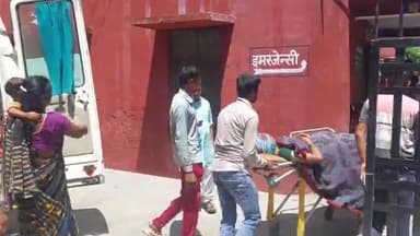 पीलीभीत: चित्तरपुर गांव के पास में तेज रफ्तार कार ने बाइक को मारी टक्कर मासूम बच्चा सहित तीन लोग घायल