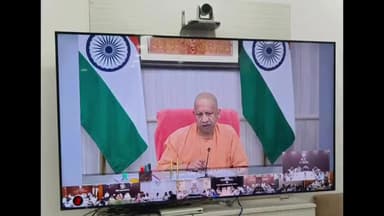 गोंडा: NIC में सीएम की अध्यक्षता में विकास कार्यों और कानून व्यवस्था व काकोरी शताब्दी महोत्सव की  हुई समीक्षा बैठक