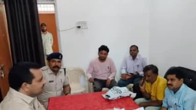 अमानगंज: विधायक शिकायत एवं सुझाव पेटी को गुनौर विधानसभा के विधायक राजेश वर्मा ने खोला आए आवेदनों को तहसीलदार के लिए किया मार्क