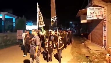 सुल्तानपुर: नगर के प्यारेपट्टी में हजरत इमाम हुसैन की याद में निकाला गया जुलूस, हजरत इमाम हुसैन का बरामद हुआ ताबूत व अलम