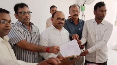 गोंडा: इटियाथोक ब्लॉक क्षेत्र के ग्राम पंचायत सीर बनकट के प्रधान बने खलीलुल्ला व लक्ष्मणपुर लाल नगर से ननका बनीं बीडीसी