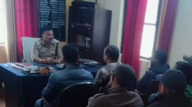 भटवाड़ी: थानाध्यक्ष हर्षिल ने ली ग्राम प्रहरियों की मीटिंग, दिए आवश्यक निर्देश