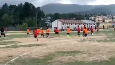 चम्पावत: गोरलचौड़ मैदान में चल रहे गोरल कप के फाइनल मुकाबले में माउंट कार्मल ने ट्राईबेकर में दो एक से जीता मुकाबला