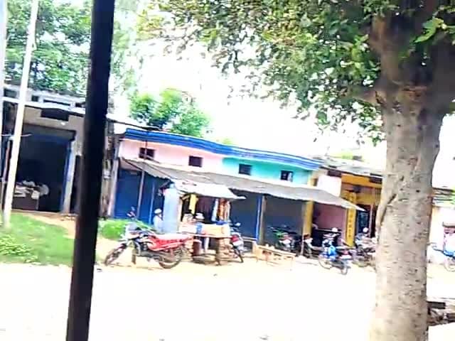 इमलिया चौराहा की बाजार इस समय कैसे गुलजार है