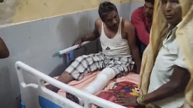 बुलंदशहर: शिकारपुर में पीली कोठी के निकट अपना ढाबा में अनियंत्रित होकर ऑटो घुसा, हादसे में दो घायल