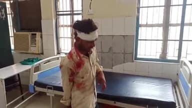 सासनी: इगलास रोड गांव गड़ऊआ के पास सड़क पर पैदल चल रहे एक युवक को अज्ञात वाहन ने मारी टक्कर, सामुदायिक स्वास्थ्य केंद्र पर भर्ती