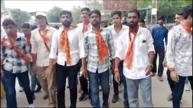 चूरू: एबीवीपी ने महाविद्यालय के आगे से बरसाती पानी निकासी व सफाई व्यवस्था को लेकर नगरपरिषद में किया विरोध प्रदर्शन