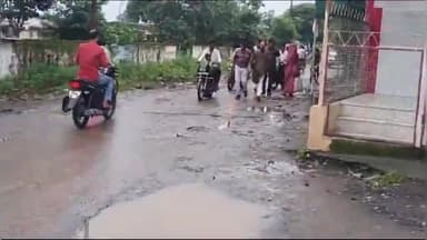 रावटी: सैलाना विधायक पहुंचे रावटी तीन छात्रावासों का किया निरीक्षण  विद्यार्थियों से हुए रूबरू