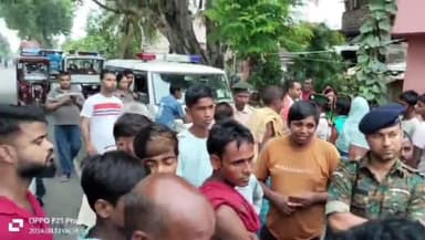 खड़गपुर: शिवपुर लौंगाय के समीप पूजा कर लौट रही एक वृद्ध महिला को अनियंत्रित वाहन ने मारी टक्कर, हुई घायल; लोगों ने किया सड़क जाम