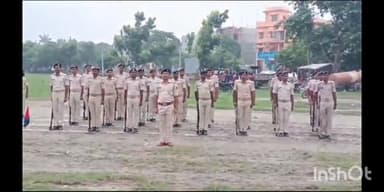 सुपौल: सुपौल के गांधी मैदान में 15 अगस्त के पैरेड की तैयारी को लेकर पैरेड का किया गया रिहर्सल