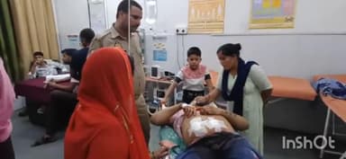 बलरामपुर: कोतवाली नगर क्षेत्र के राजा पुर भरिया जंगल के पास एक युवक पर चाकू से किया गया हमला, अस्पताल में भर्ती