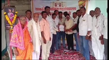 समुद्रपूर: जाम येथे शासकीय वैद्यकीय महाविद्यालयाच्या मागणीसाठीच्या तालुका संघर्ष समितीच्या साखळी उपोषणाला सरपंच संघटनेचा पाठिंबा