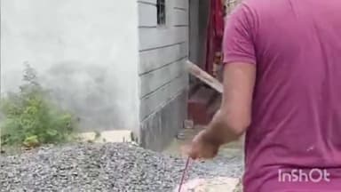 नावकोठी: टेकनपुरा में फरार नामजद आरोपियों के घर पुलिस ने चिपकाए इश्तहार, हाजिर नहीं होने पर घर की होगी कुर्की जब्ती