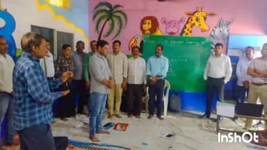 गुलाबगंज: अटारी खेजड़ा शासकीय विद्यालय में  कलेक्टर श्री सिंह ने एफएलएन प्रशिक्षण का निरीक्षण किया