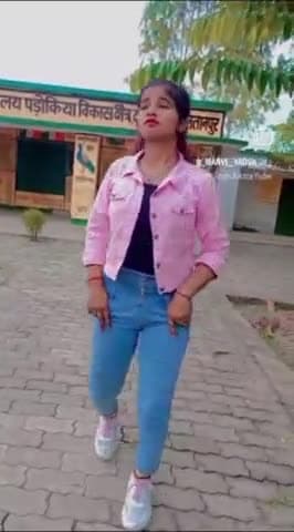 सुल्तानपुर: दुबेपुर के पड़ोकिया में सरकारी स्कूल परिसर में यूट्यूबर का डांस करते वीडियो वायरल