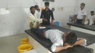 इटावा: हड़ौली में आमने-सामने की बाइक भिड़ंत में युवक हुआ घायल, जिला अस्पताल में इलाज जारी