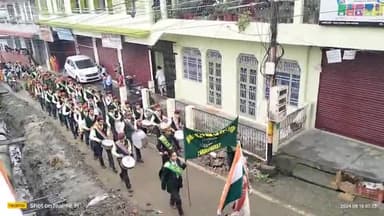 चम्पावत: चंपावत जिला मुख्यालय में धूमधाम के साथ है मनाया गया स्वतंत्रता दिवस,  स्कूली बच्चों ने निकाली भव्य प्रभात फेरी