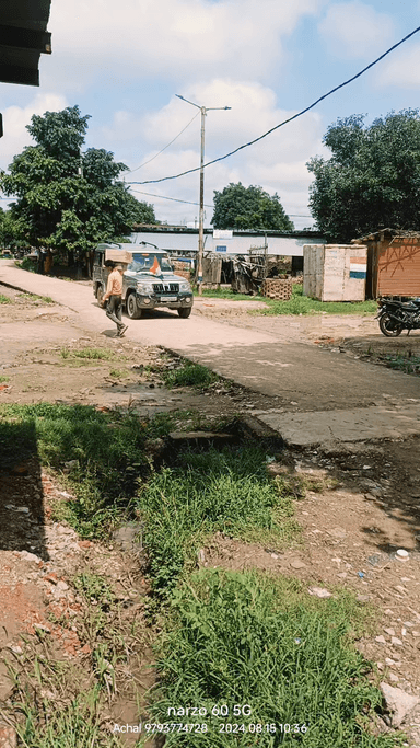 आप देख रहे #बनवारी लाल #बंशीलाल जल्लापुर इण्टर कालेज  की तिंरगा रैली.   बहुत ही सावधानी से निकली रैली. #अचल सिंह