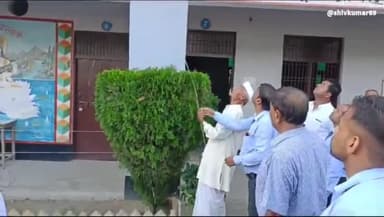 एजीएम इंटर कॉलेज बिहारी पुर हीरा में धूमधाम से हर्षोल्लास के साथ मनाया गया 78 वां स्वतंत्रता दिवस। अध्यक्ष ने ध्वजारोहण