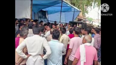 नैनवां: नैनवा के शांतिवीर धर्म स्थल के सामने स्थित पार्किंग स्थल पर लगी राखियों दुकानों को विरोध के बाद पालिका प्रशासन ने हटवाया