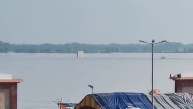 सुल्तानगंज: अगुवानी गंगा नदी पर निर्माणाधीन फोरलेन पुल फिर से गिरा, करोड़ों की लागत से हो रहा है निर्माण