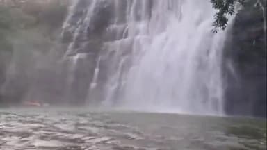 बूंदी: सेल्फी लेते वक्त भीमलत के झरने से गिरे युवक का 12 घंटे के बाद भी नहीं लगा कोई सुराग रेस्क्यू ऑपरेशन जारी