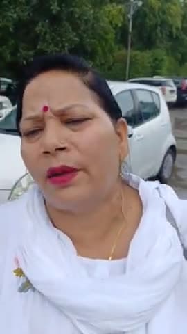 पंजाबी समेलन से महिला पदाधिकारियों को बाहर निकाला महिलाए भड़की