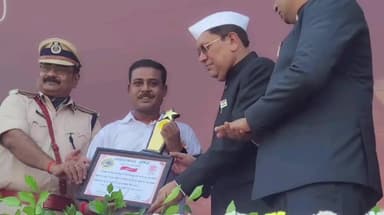 कस्बा: बमबम साह को जिला प्रशासन के द्वारा सम्मानित होने पर कस्बा के जनप्रतिनिधियों एवं डाक्टरों ने दी बधाई