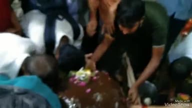 खबर औरैया से दिवाली मंदिर पर पांचवें सोमवार को उमडा भक्तों का जन सैलाब